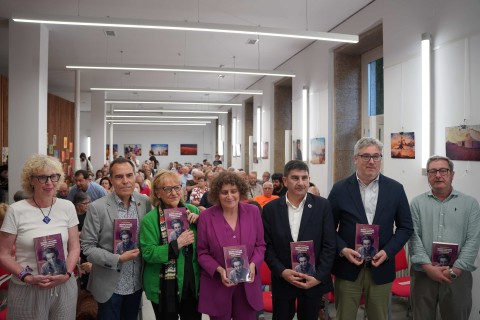 Presentación “Begoña Caamaño, xornalismo para a cidadanía. De Vigo a Compostela”